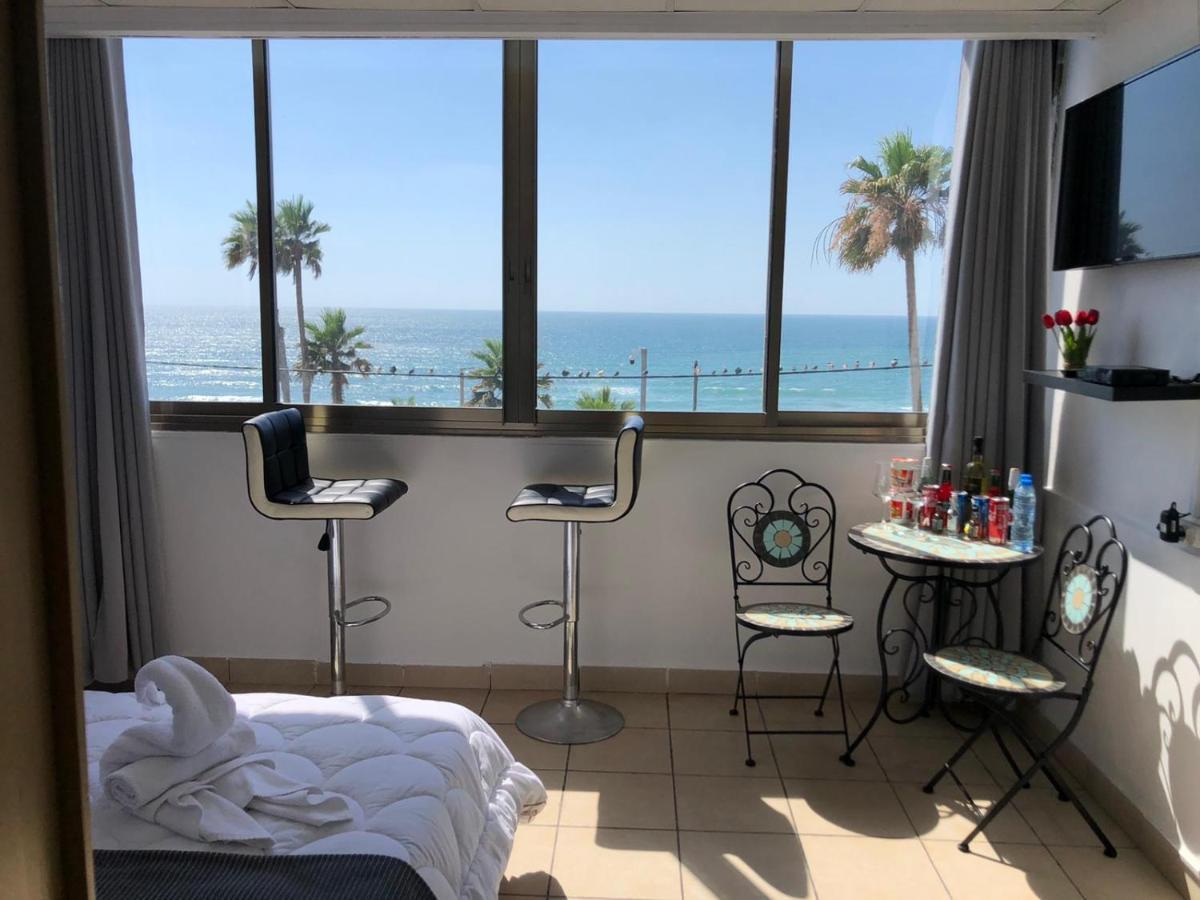 Sea Line Hotel From R&A Group 巴特亚姆 外观 照片