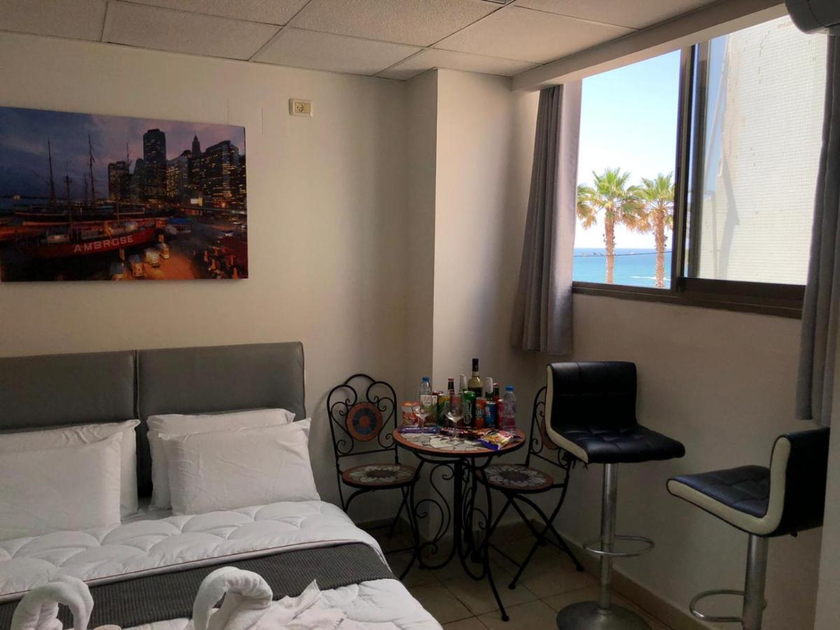Sea Line Hotel From R&A Group 巴特亚姆 外观 照片
