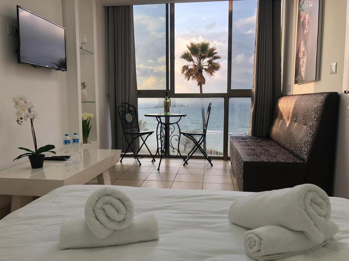 Sea Line Hotel From R&A Group 巴特亚姆 外观 照片