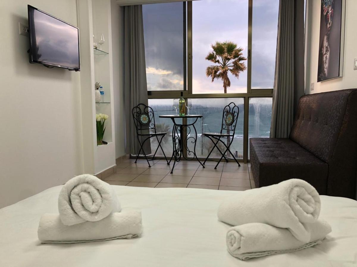 Sea Line Hotel From R&A Group 巴特亚姆 外观 照片