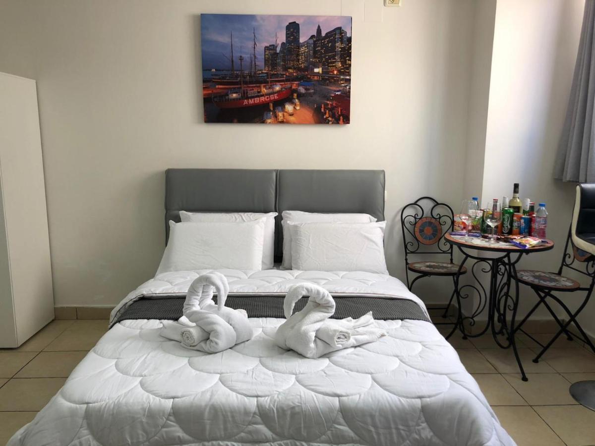 Sea Line Hotel From R&A Group 巴特亚姆 外观 照片